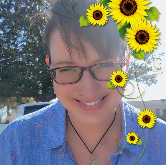 Meet your Posher, Jackie - Picture 1 of 1